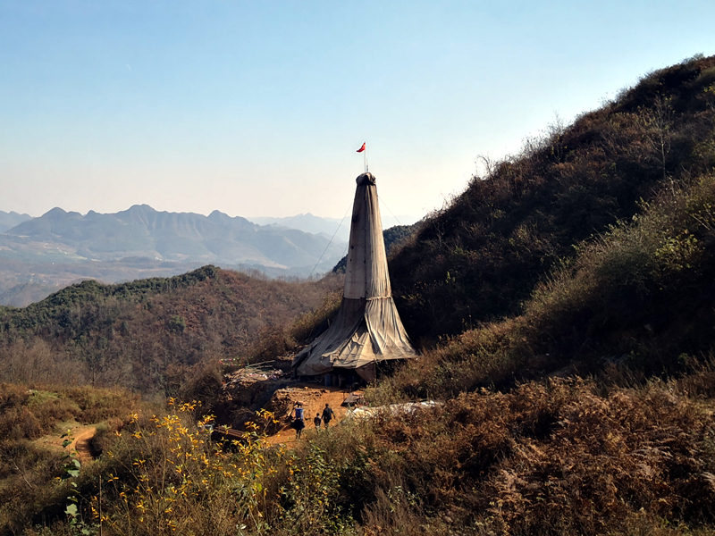再出發(fā)，亮巖