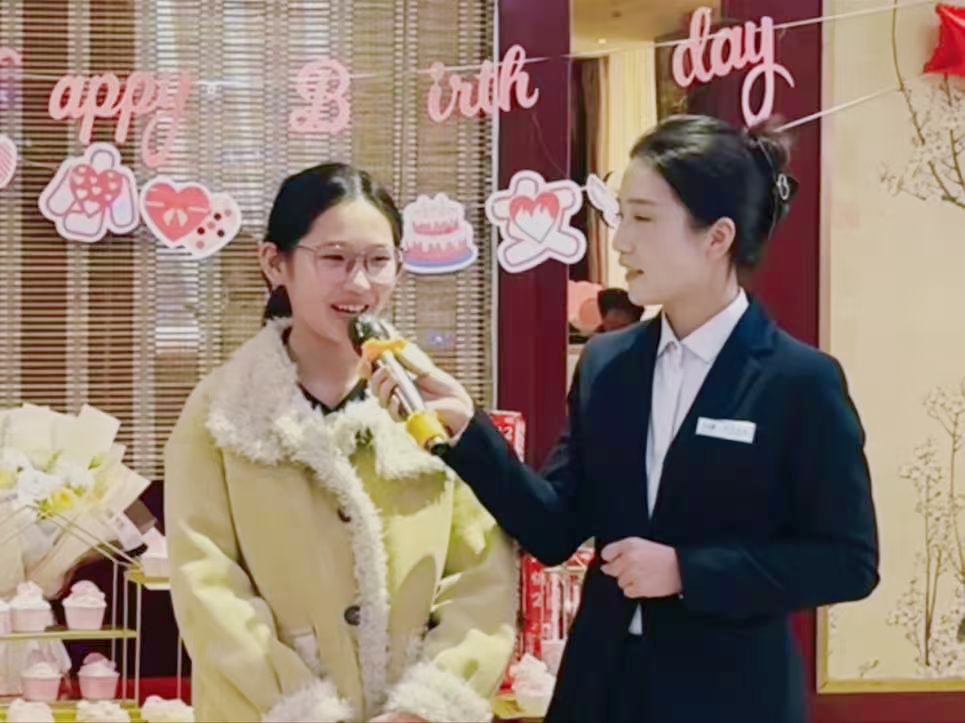 人生第一次，主持夢(mèng)的初次綻放